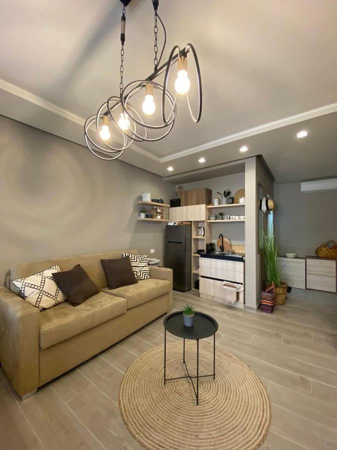 Qerret Boutique Studio Apartment Голем Экстерьер фото
